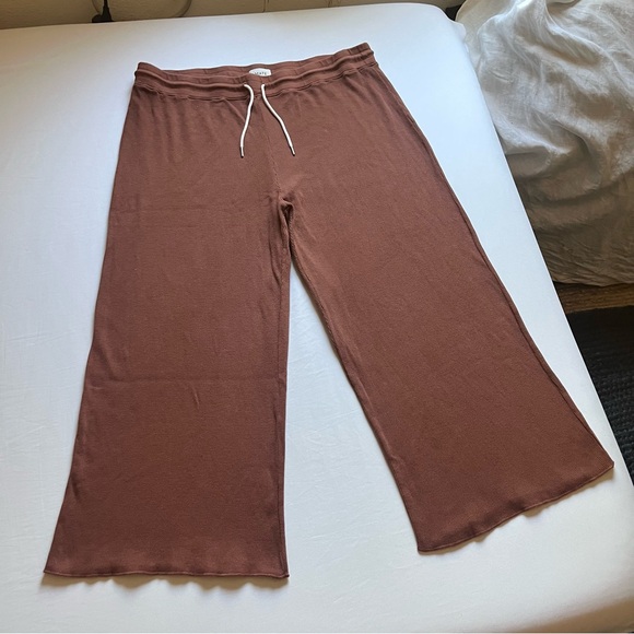 MATE the Label Pants - MATE THE LABEL brown thermal waffle knit elastic waist wide leg cropped pants